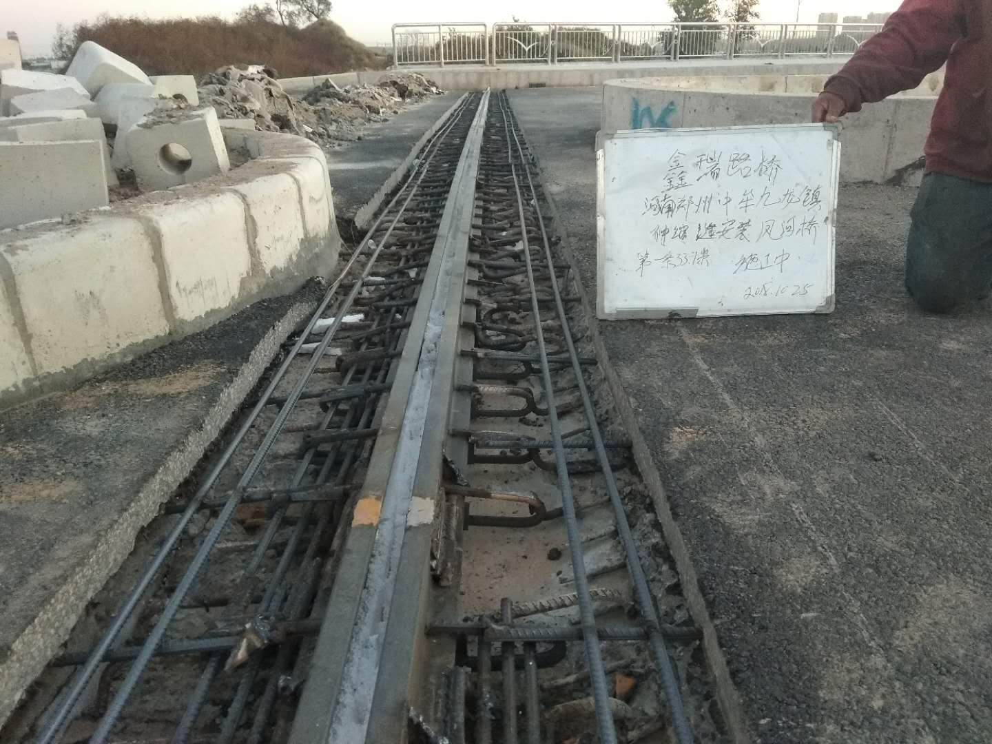 1586306082913919.jpg 525101508081859482.jpg